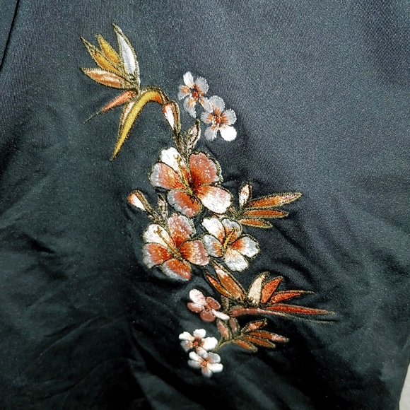 NWT L/20 Black/Orange/Pink/White Embroidered Floral City Chic One Piece - Picture 5 of 7